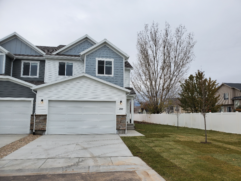 Roy Townhome: 2782 W 4140 S,