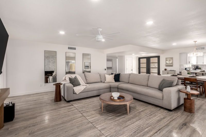 Sun Lakes House: 26007 S Cedarcrest Dr