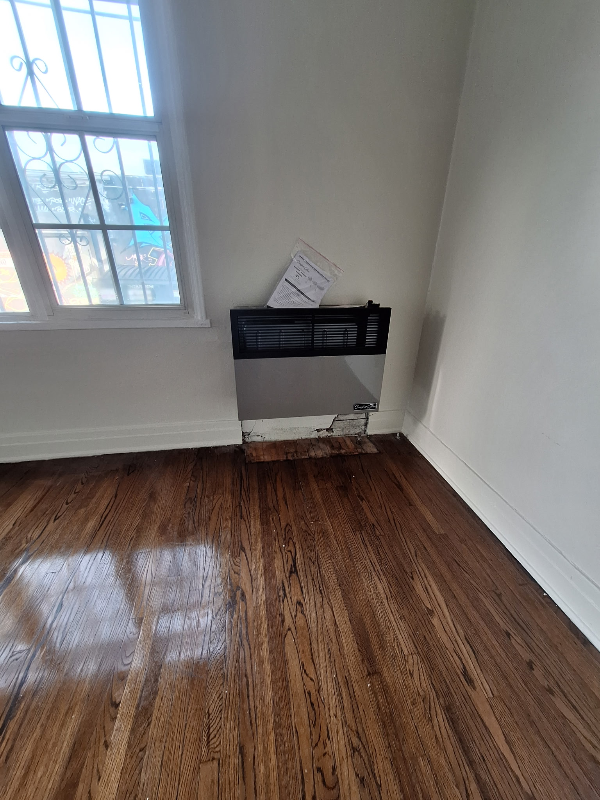 Los Angeles Apartment: 642 N. Vista St.