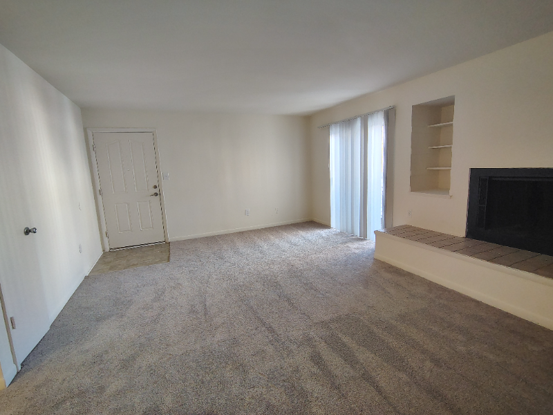 Lynchburg Apartment: 600 Reusens Road