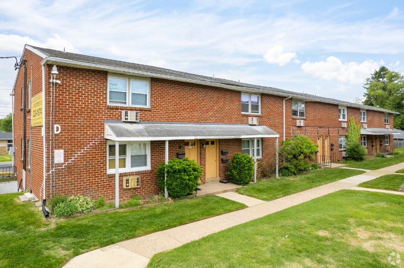 Blackwood Apartment: 1302 N Black Horse Pike