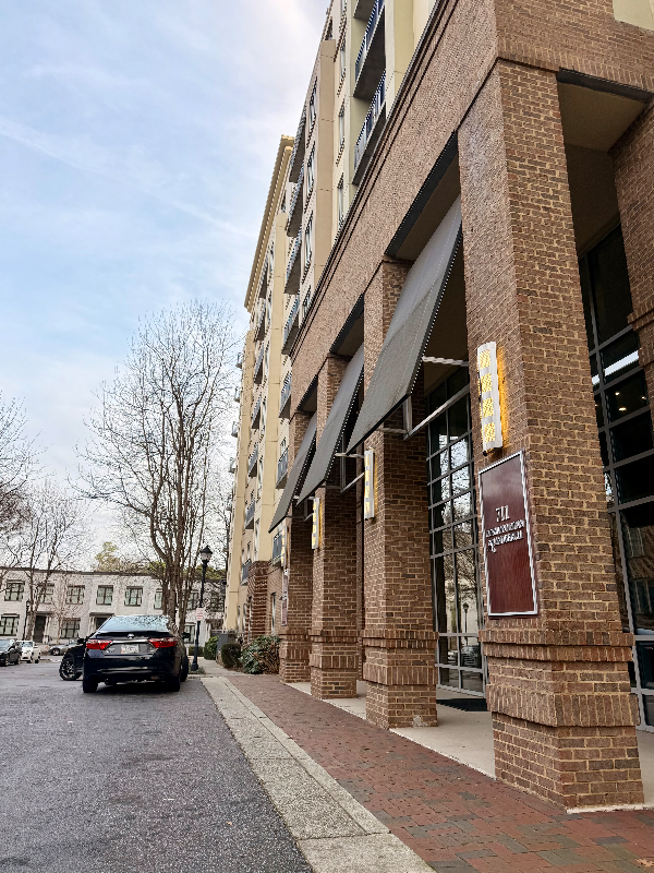 Atlanta Condo: 711 Cosmopolitan Dr Ne