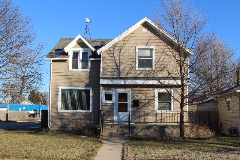 Kenosha Multiplex: 6703 - 35th Avenue Upper unit #2