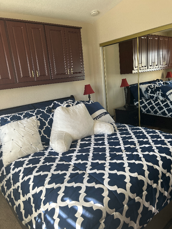 La Quinta House: 78680 Maracas Ct,