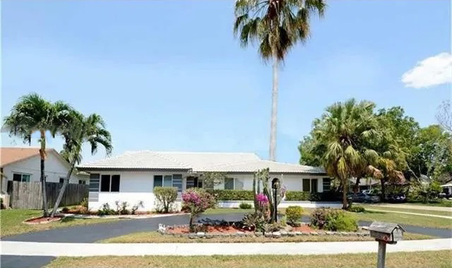 Fort Lauderdale Other: 5372 SW 118th Ave,