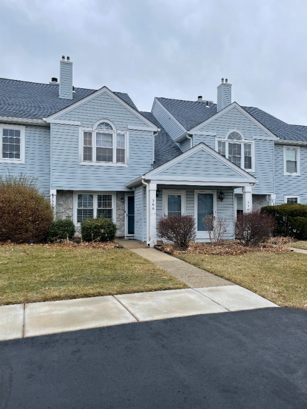 Holland Condo: 366 Independence Dr