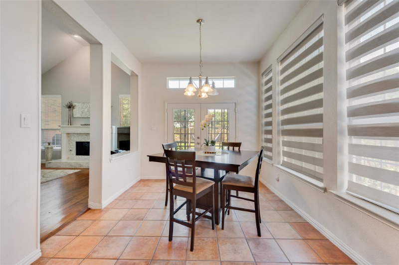 Flower Mound House: 2404 dana dr