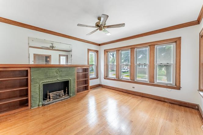 Cicero House: 1302 S 56th Ct