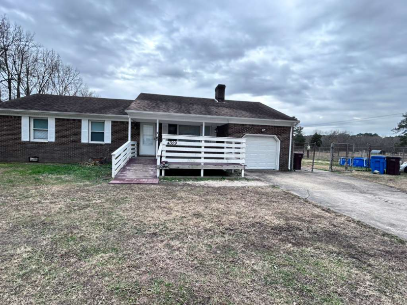 Chesapeake House: 4309 East Rd