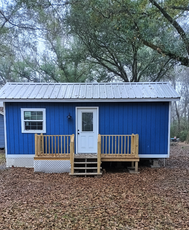 Abbeville House: 715 Coulee Kinney Dr.