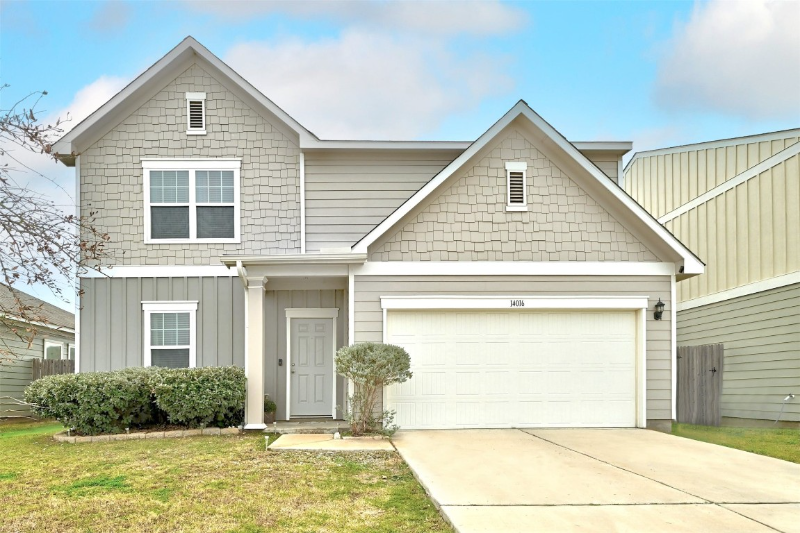 Manor House: 14016 Sherri Berry Way