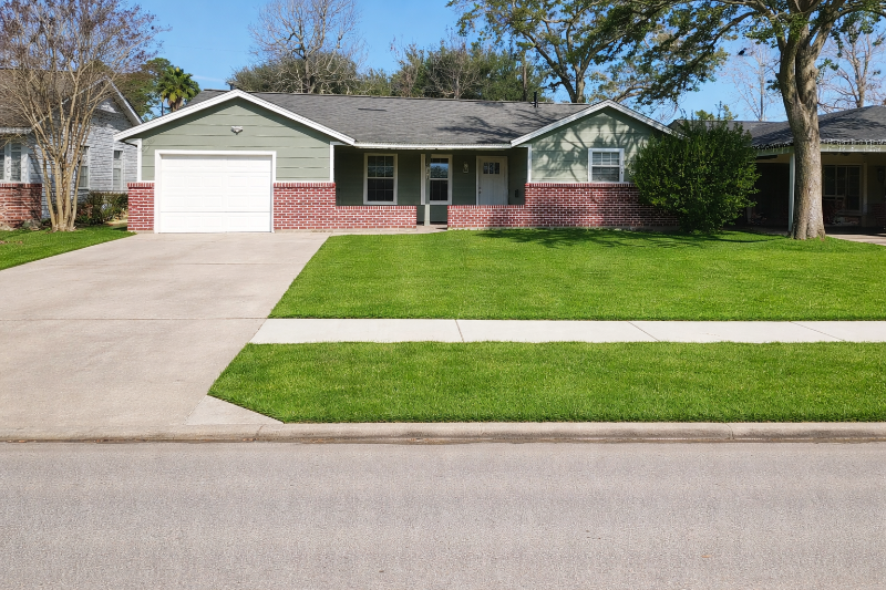 Houston House: 531 Roper st