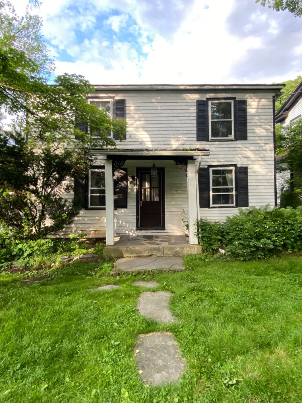 Delaware House: 3 Clinton Street