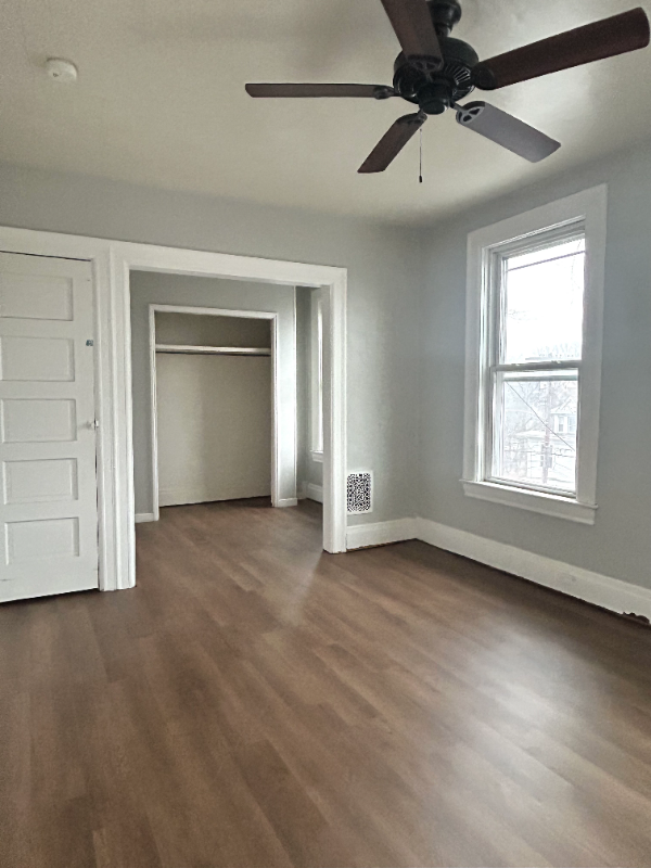 Pittsburgh Multiplex: 299 N Balph Ave