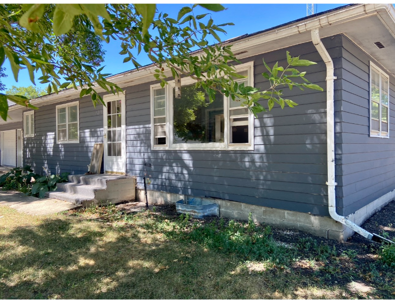 manson House: 1235 13th avenue