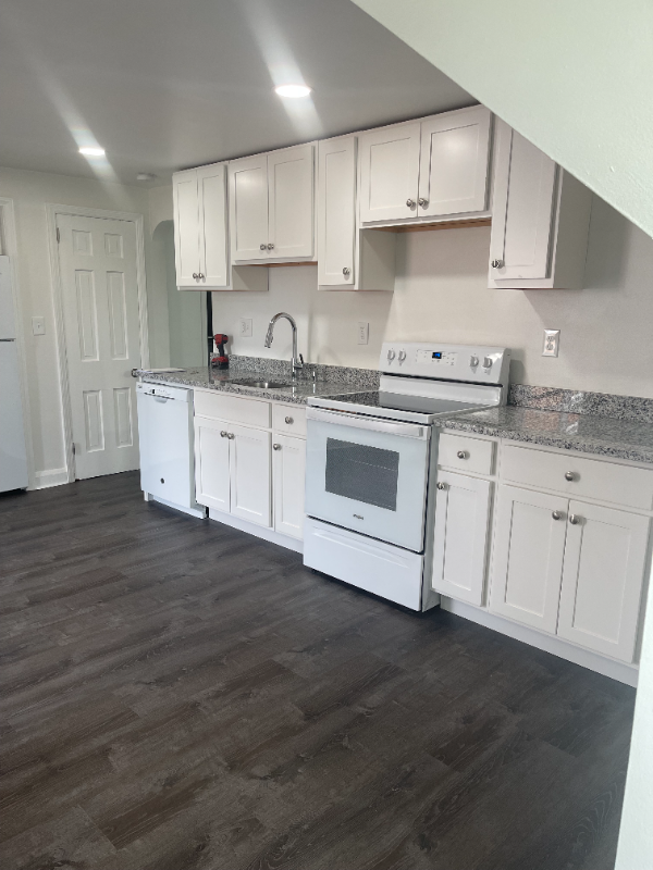 Baltimore Apartment: 701 Academy Rd