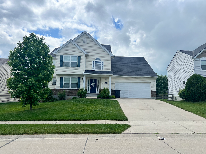 Walton House: 12411 Sheppard Way