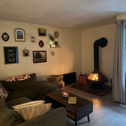 Redmond Condo: 6479 137th AV NE Redmond, WA 98052