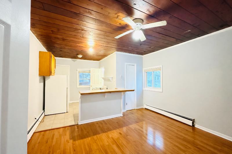 Greenwood Lake Apartment: 46 Jersey Ave