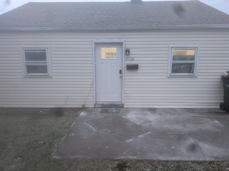 columbus House: 3248 e 12th ave