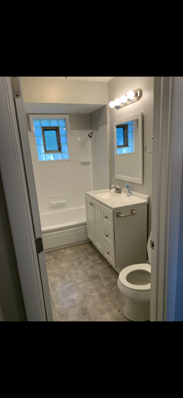 Itasca House: 100 W George Street