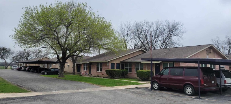 San Antonio Apartment: 1014 Ware Blvd, San Antonio, TX 78214, USA