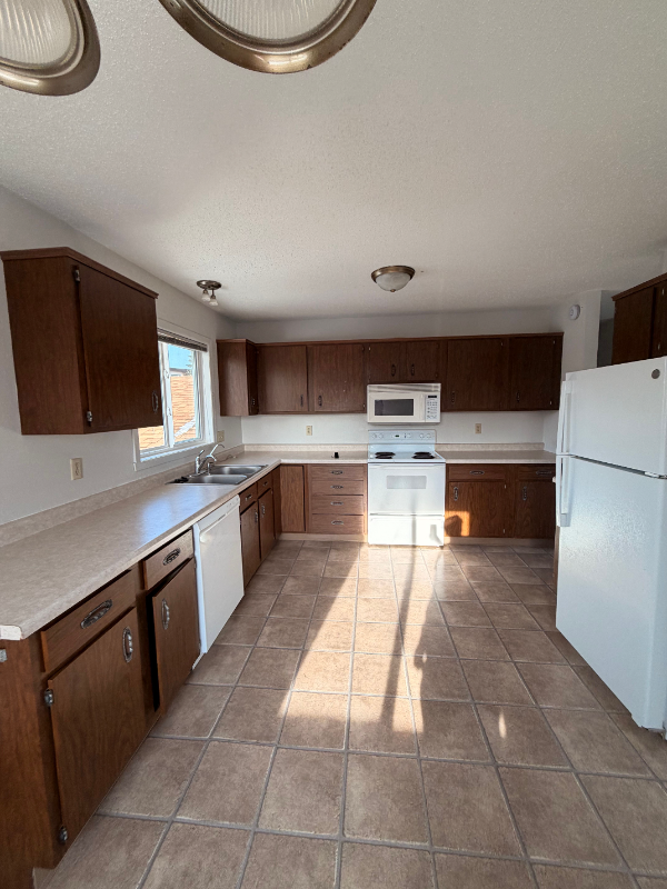 Valley City Multiplex: 1063 5th ave NW