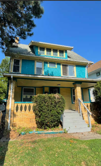 Cleveland House: 480 E 120th Street