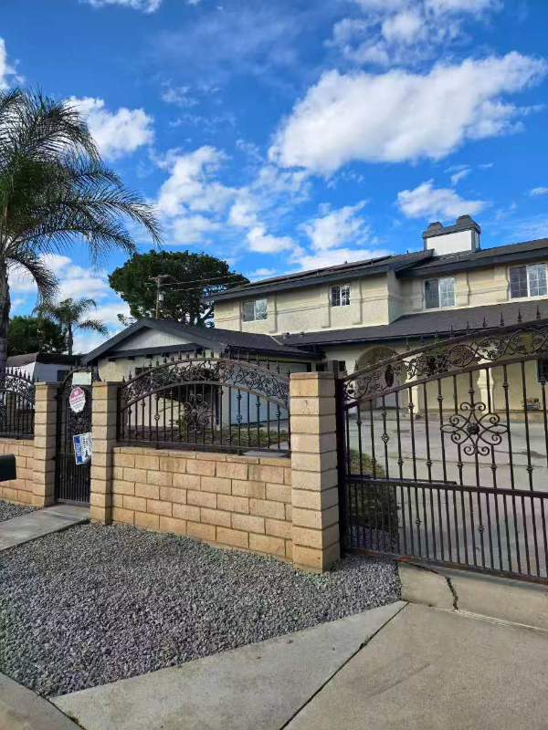 Ontario House: 4808 W Ramona Pl