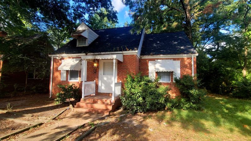 Richmond House: 3423 Ryburn Rd