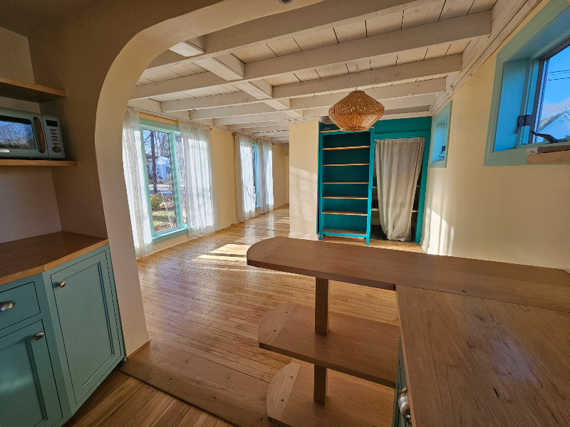 Rockland House: 11 Knott St