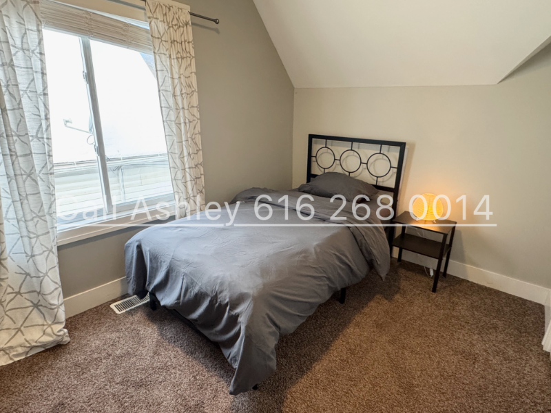 Grand Rapids House: 1032 Logan Street SE