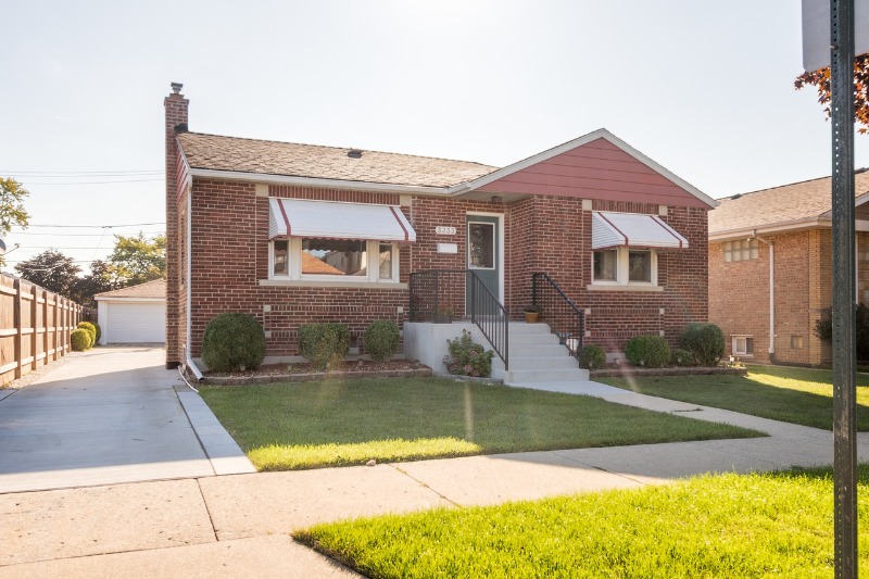 Cicero House: 3233 S 60th Ct