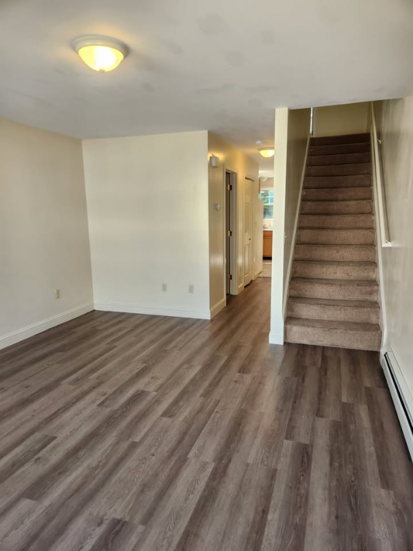 Lewiston Apartment: 1 Tourmaline Drive