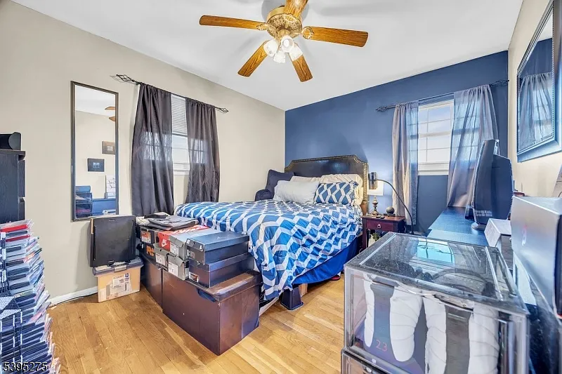 Somerset House: 19 Winston Drve