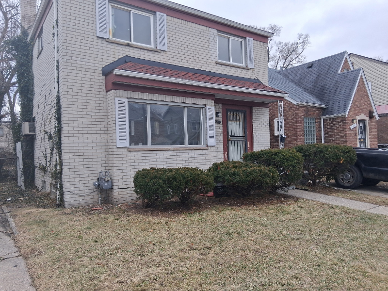 Detroit House: 16624 Tracey