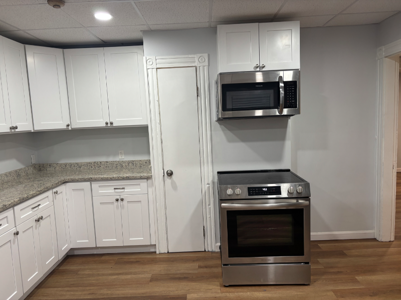 Attleboro Apartment: 29 Maple st