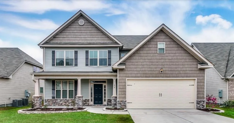 Guyton House: 174 Green Paddock Cir,