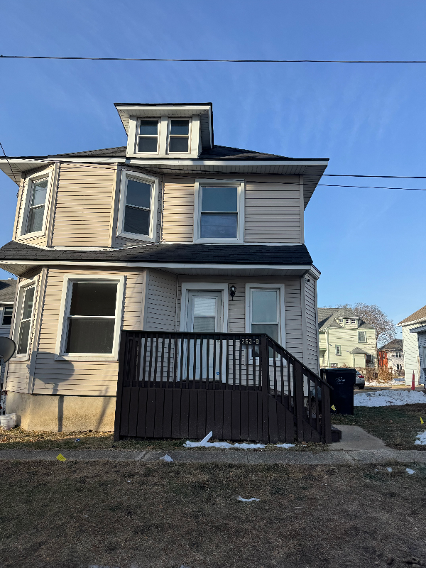 Beloit House: 325 W. Grand Ave