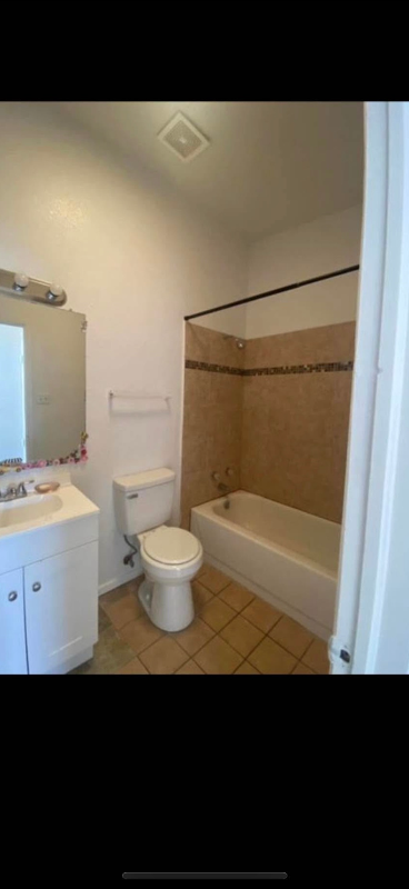 El Paso Multiplex: 8913 Ankerson