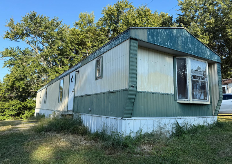 Sullivan House: 615 South Bell Street