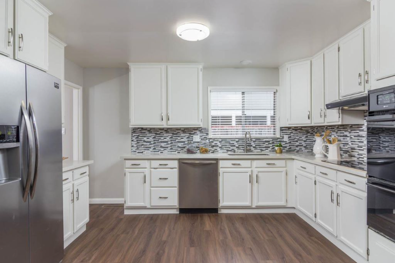 Martinez House: 3121 Alhambra Ave