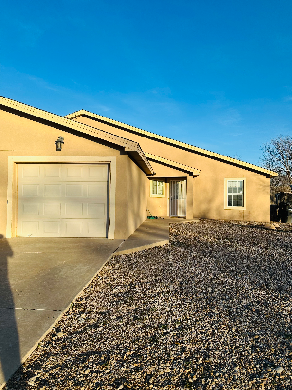 Roswell Condo: 811 S Wyoming Ave.