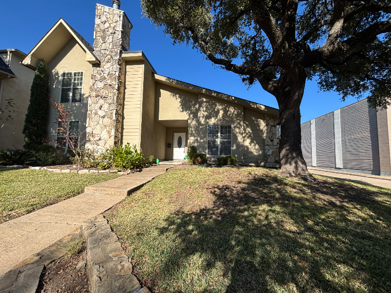 Dallas Townhome: 9461 Timberleaf Dr,
