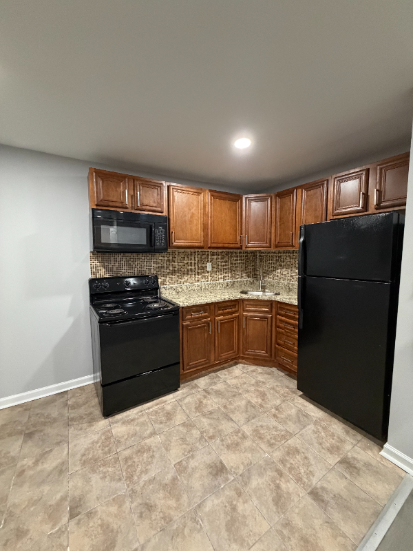 Philadelphia Apartment: 6001 n 17th st