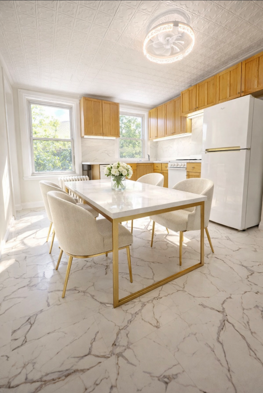 Brooklyn Townhome: 196 W 9th St