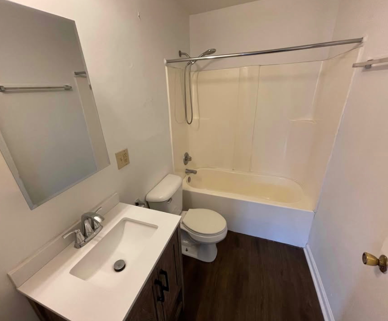 Huntington Apartment: 737 10th Avenue