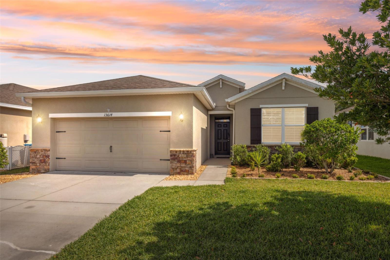 Spring Hill House: 13614 HUNTING CREEK PL