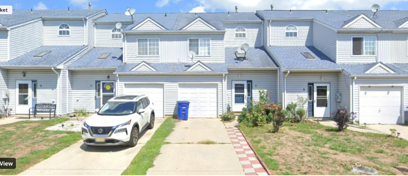 Lumberton Townhome: 7 Sassafras Dr