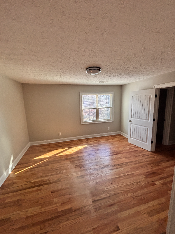 Ellenwood Multiplex: 5870 Sherwood Place